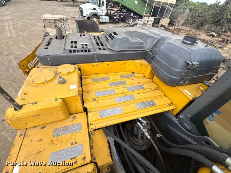 image for item EU0754 1989 Kobelco SK350LC excavator