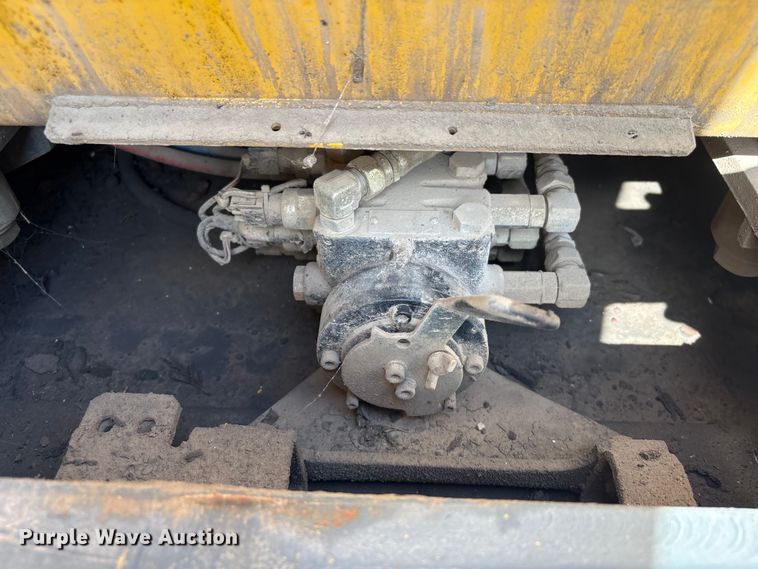 image for item EU0754 1989 Kobelco SK350LC excavator