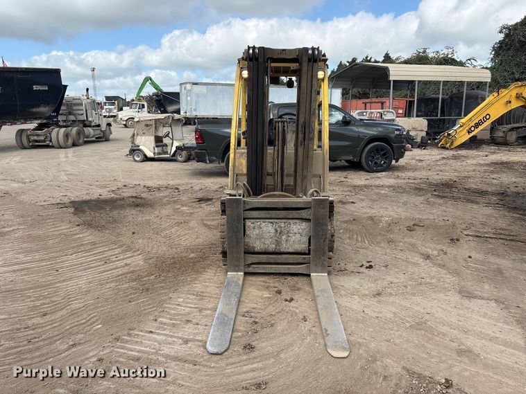 image for item EU0755 Hyster F70FT forklift