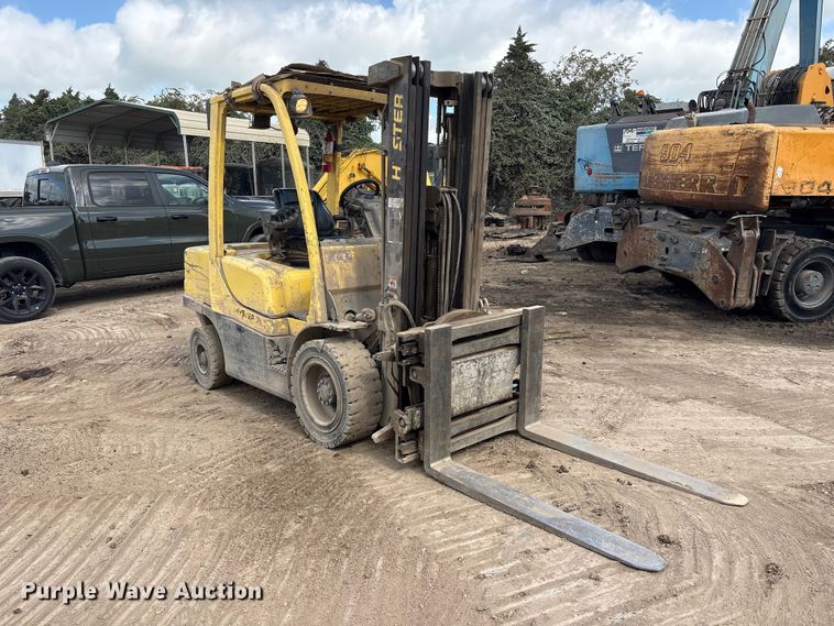 image for item EU0755 Hyster F70FT forklift