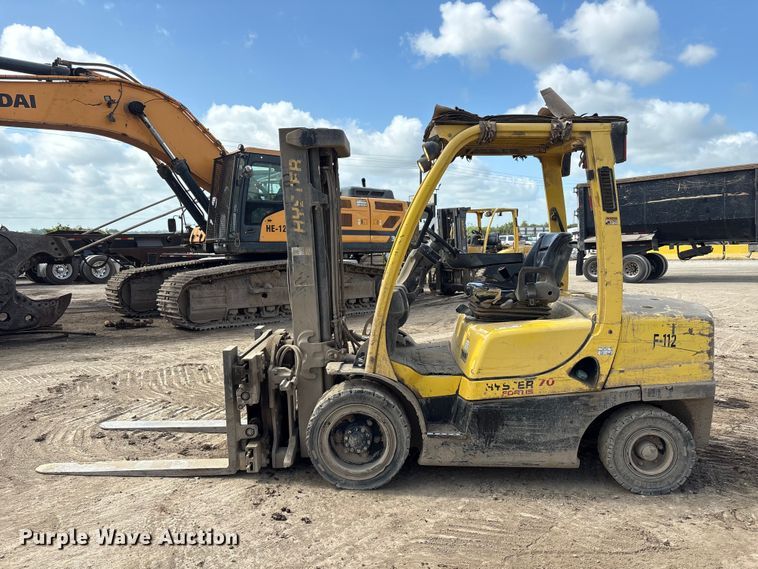 image for item EU0755 Hyster F70FT forklift