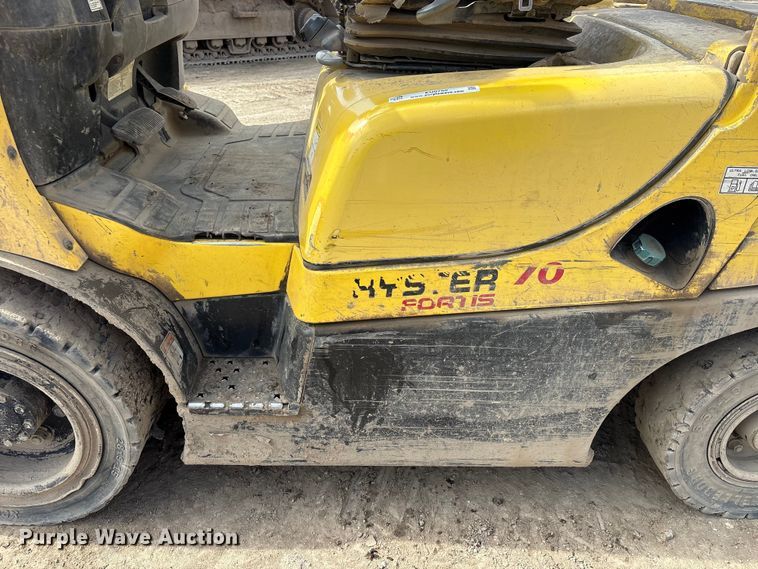 image for item EU0755 Hyster F70FT forklift