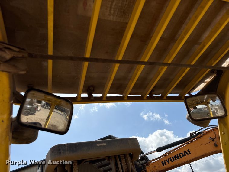 image for item EU0755 Hyster F70FT forklift