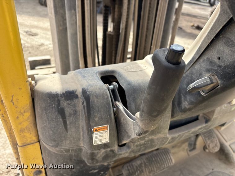 image for item EU0755 Hyster F70FT forklift