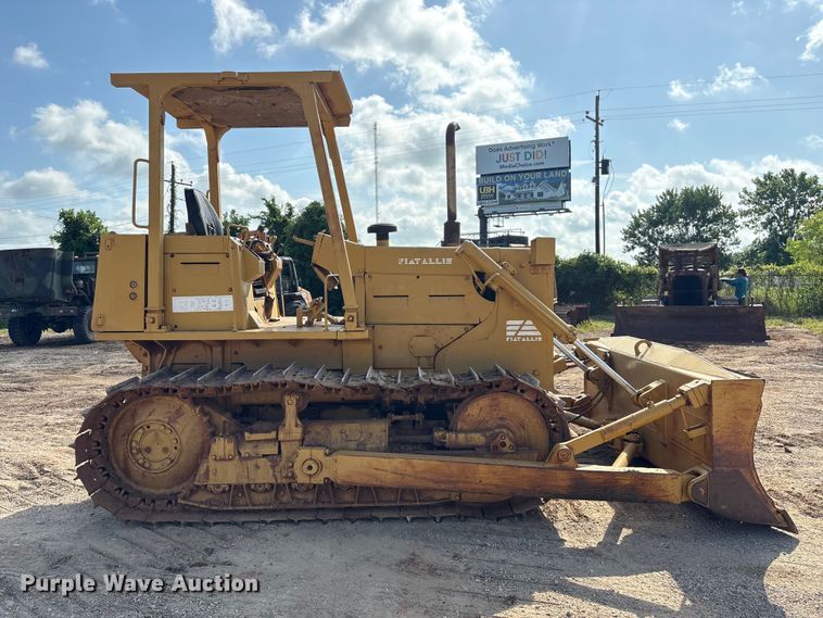 image for item EU0757 Fiat-Allis FD-8B dozer