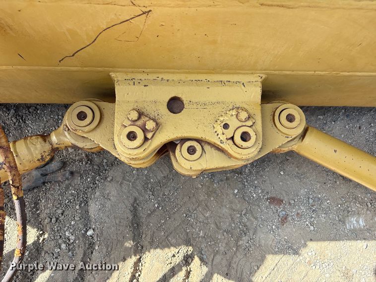 image for item EU0757 Fiat-Allis FD-8B dozer