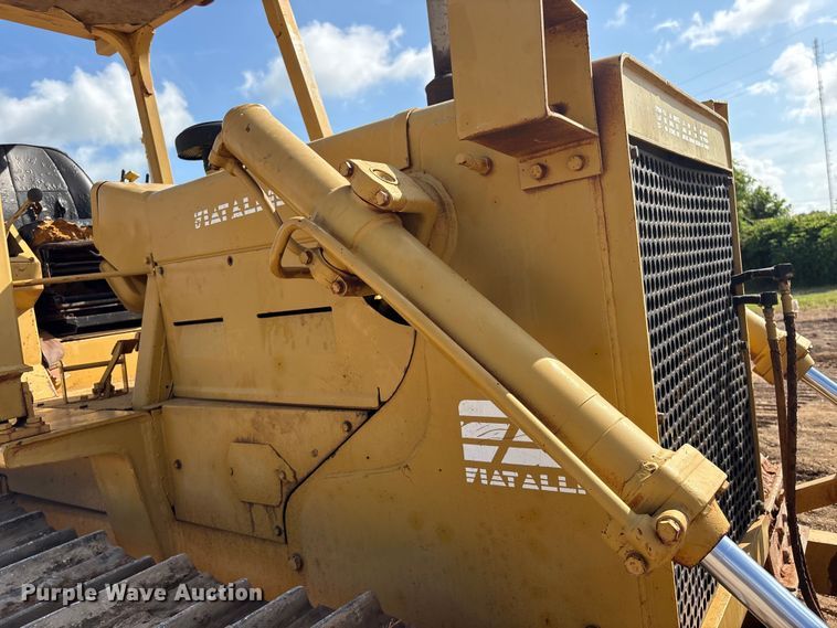 image for item EU0757 Fiat-Allis FD-8B dozer