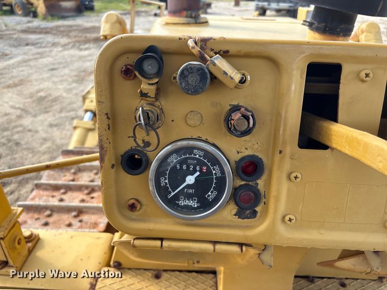 image for item EU0757 Fiat-Allis FD-8B dozer