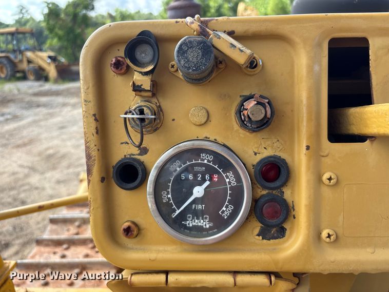 image for item EU0757 Fiat-Allis FD-8B dozer