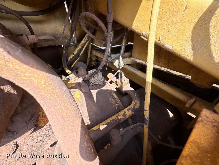 image for item EU0757 Fiat-Allis FD-8B dozer