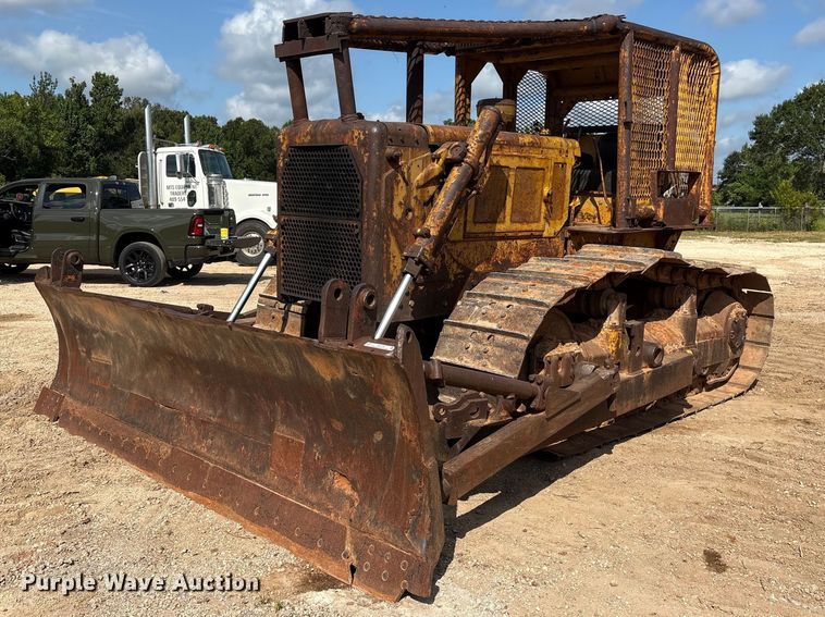 1963 Caterpillar D6C dozer