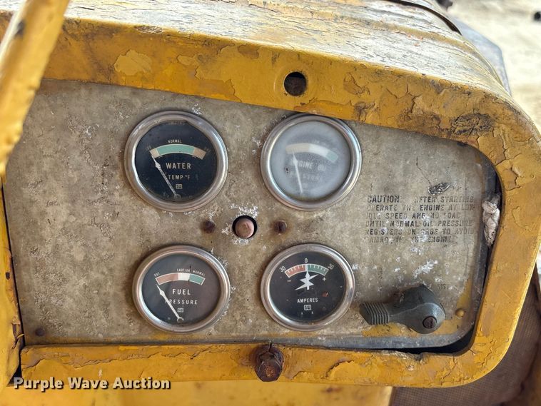 image for item EU0758 1963 Caterpillar D6C dozer