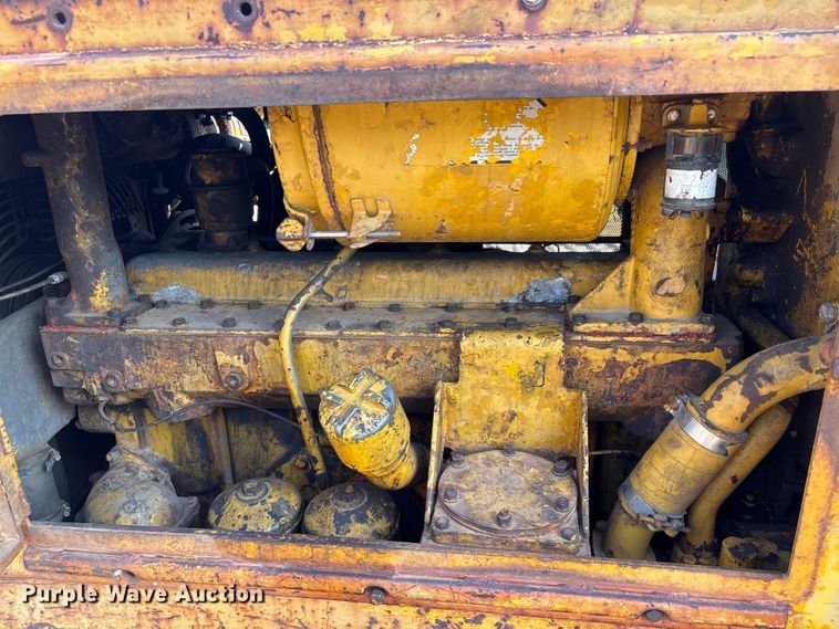 image for item EU0758 1963 Caterpillar D6C dozer