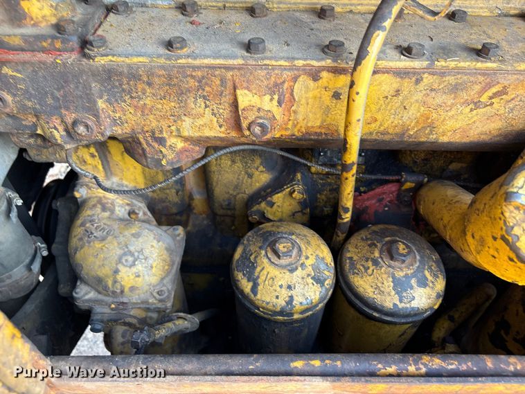 image for item EU0758 1963 Caterpillar D6C dozer