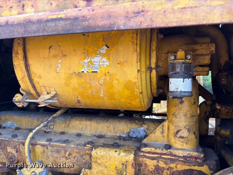 image for item EU0758 1963 Caterpillar D6C dozer