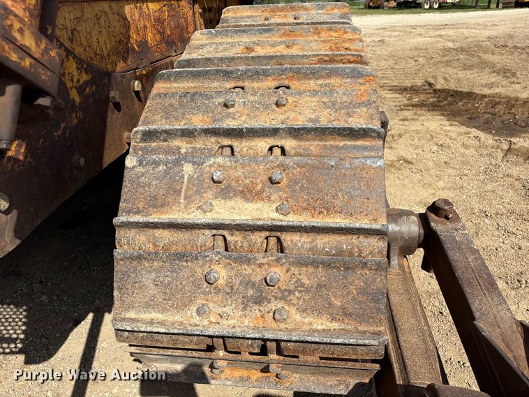 image for item EU0758 1963 Caterpillar D6C dozer