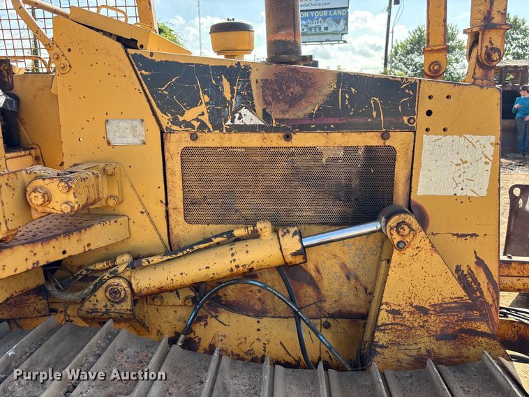 image for item EU0759 1991 Caterpillar D4C dozer