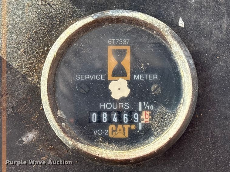 image for item EU0759 1991 Caterpillar D4C dozer