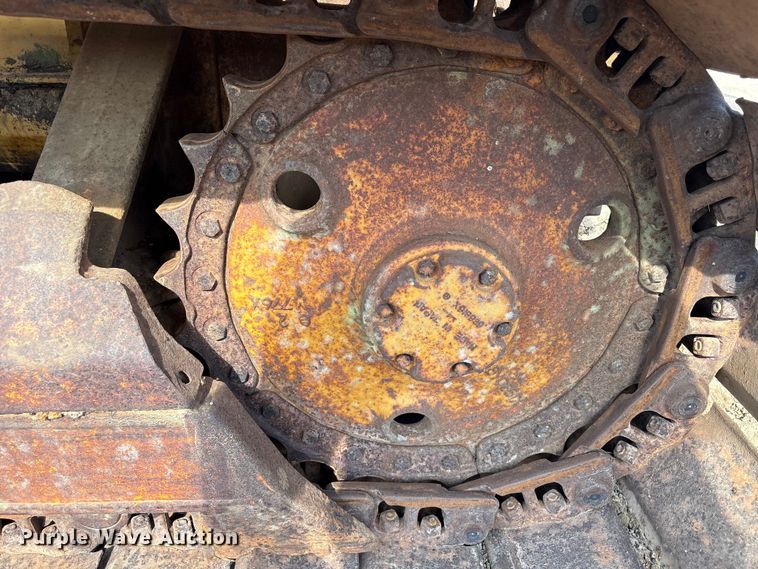 image for item EU0759 1991 Caterpillar D4C dozer