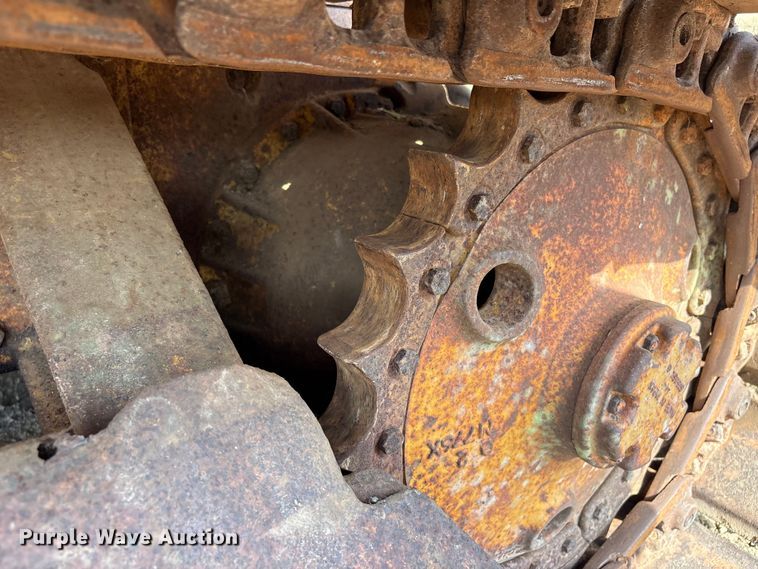 image for item EU0759 1991 Caterpillar D4C dozer