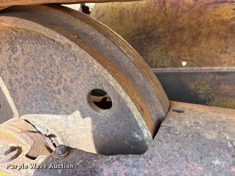 image for item EU0759 1991 Caterpillar D4C dozer