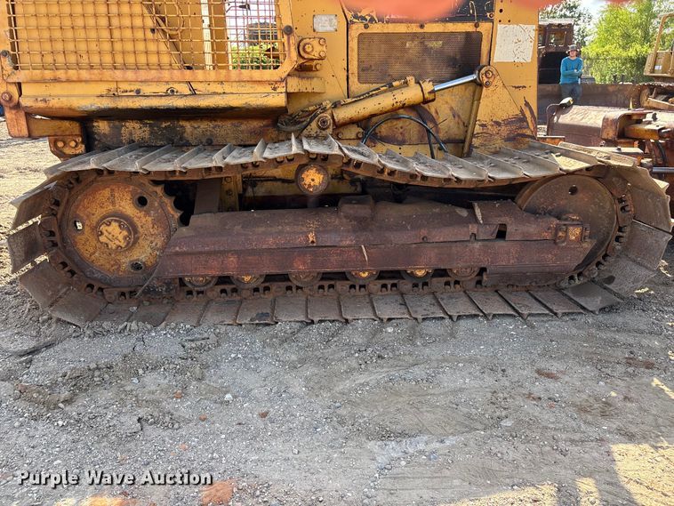 image for item EU0759 1991 Caterpillar D4C dozer