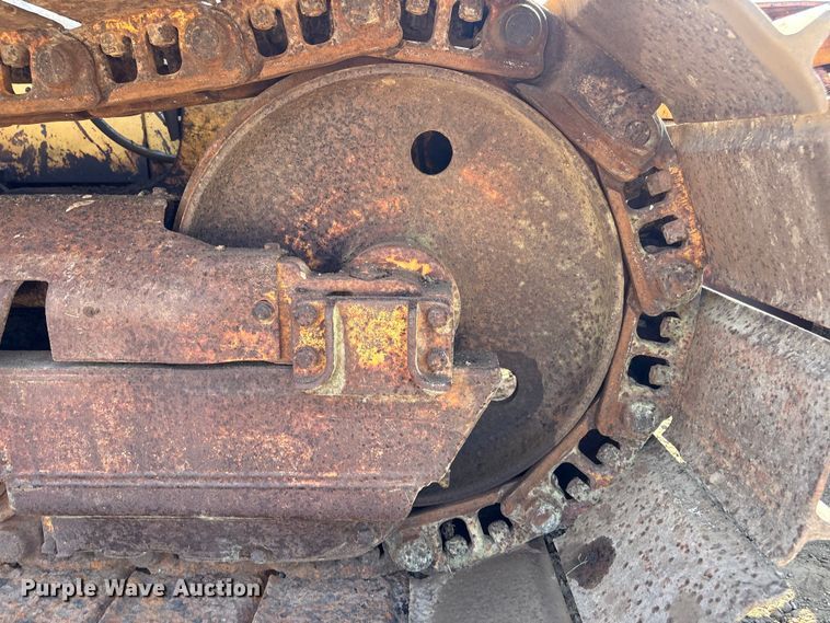 image for item EU0759 1991 Caterpillar D4C dozer