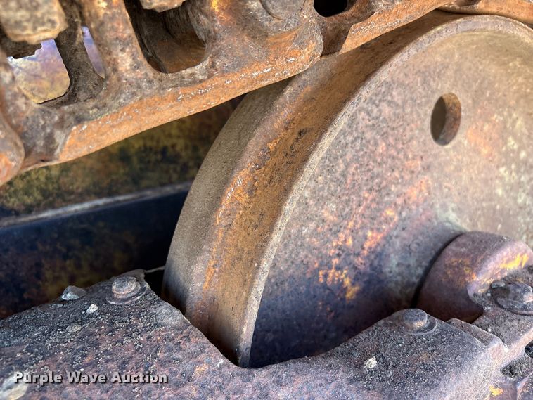 image for item EU0759 1991 Caterpillar D4C dozer