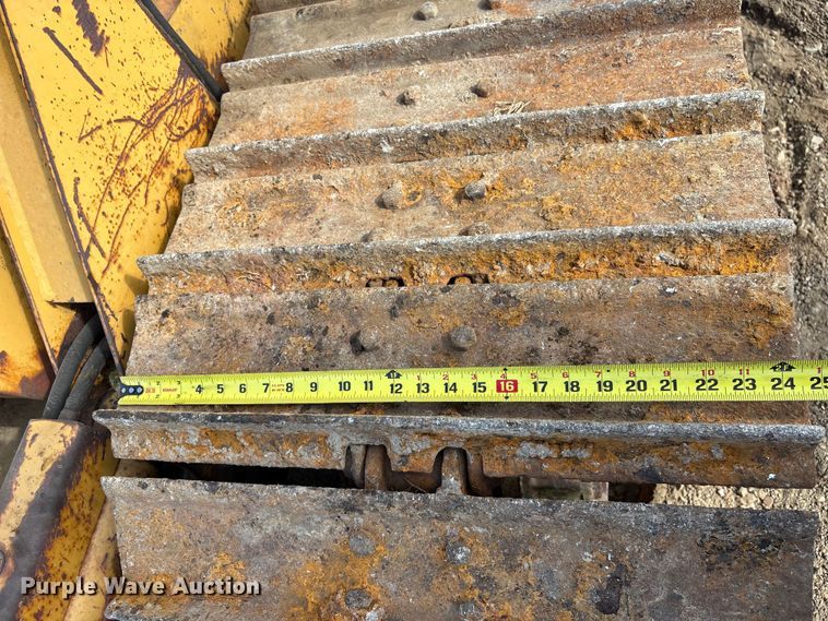 image for item EU0759 1991 Caterpillar D4C dozer