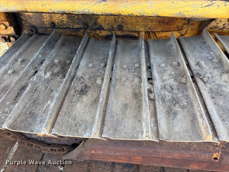 image for item EU0759 1991 Caterpillar D4C dozer