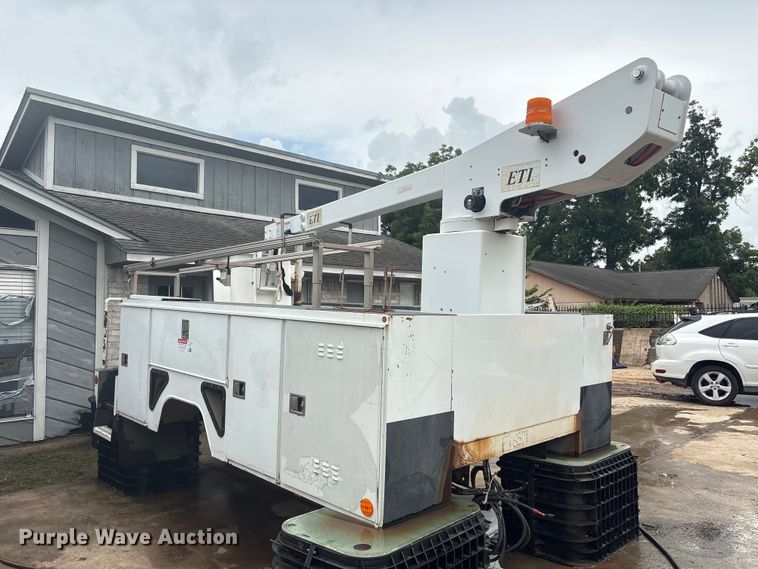 image for item EU0794 2013 ETI SB132DD96B24N bucket truck bed