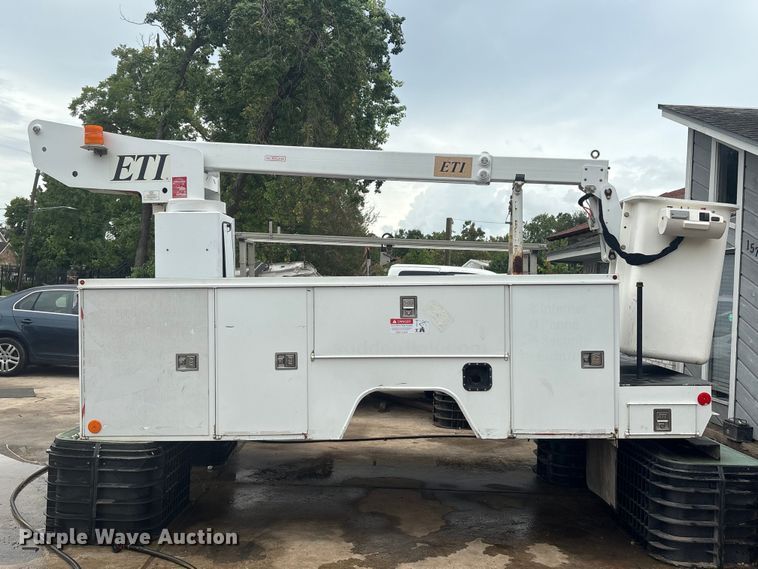 image for item EU0794 2013 ETI SB132DD96B24N bucket truck bed