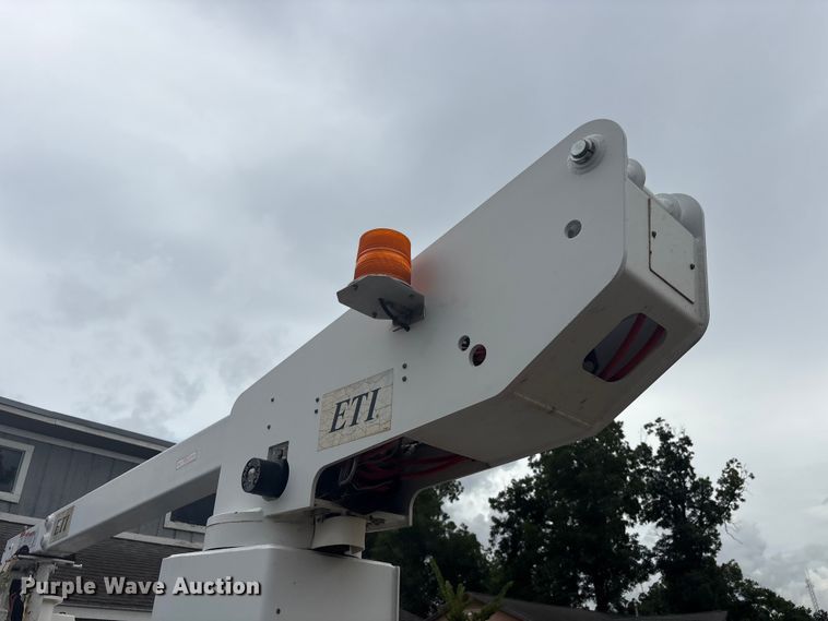 image for item EU0794 2013 ETI SB132DD96B24N bucket truck bed