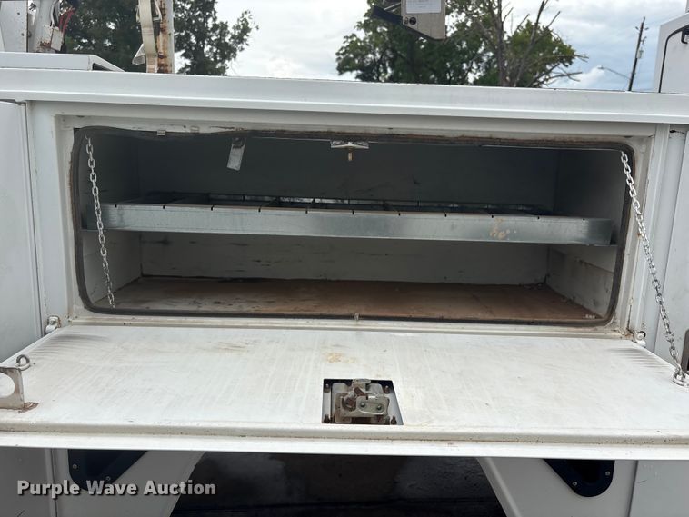 image for item EU0794 2013 ETI SB132DD96B24N bucket truck bed