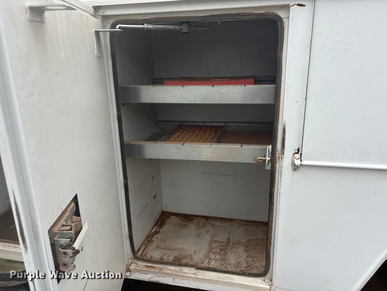 image for item EU0794 2013 ETI SB132DD96B24N bucket truck bed