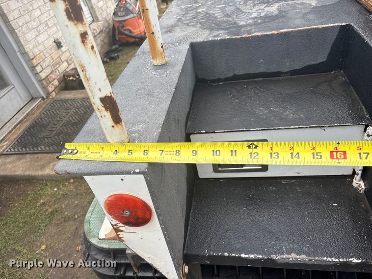 image for item EU0794 2013 ETI SB132DD96B24N bucket truck bed