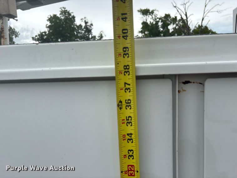 image for item EU0794 2013 ETI SB132DD96B24N bucket truck bed