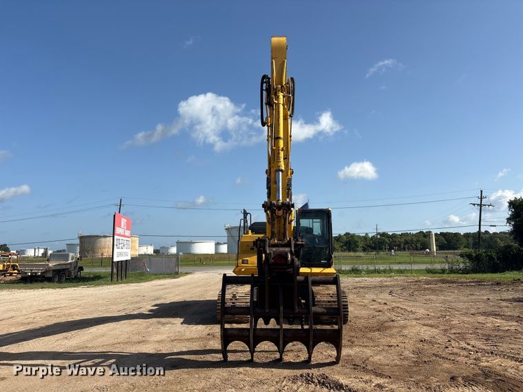 image for item EU0810 2017 Komatsu PC210LC-11 excavator