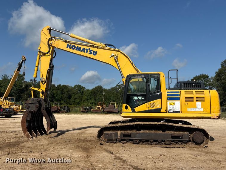 image for item EU0810 2017 Komatsu PC210LC-11 excavator