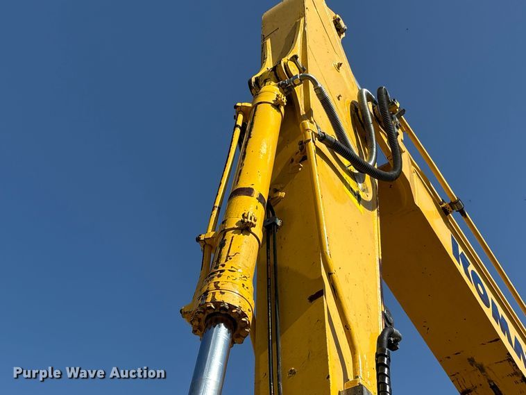 image for item EU0810 2017 Komatsu PC210LC-11 excavator