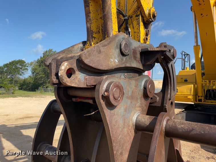 image for item EU0810 2017 Komatsu PC210LC-11 excavator