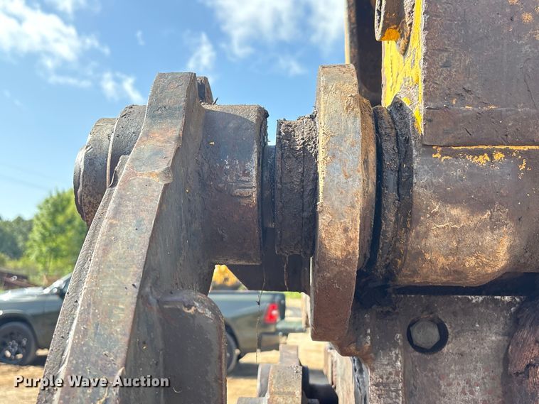 image for item EU0810 2017 Komatsu PC210LC-11 excavator