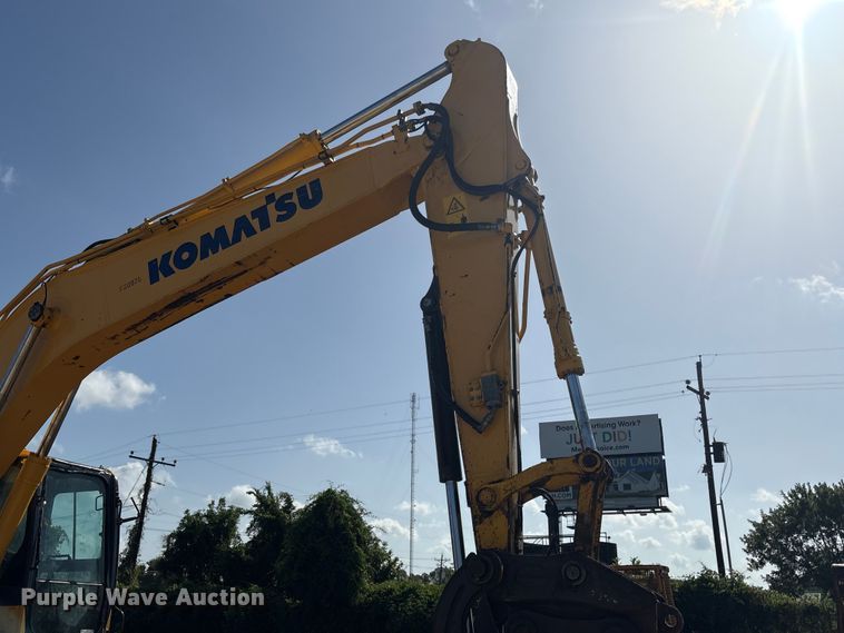 image for item EU0810 2017 Komatsu PC210LC-11 excavator