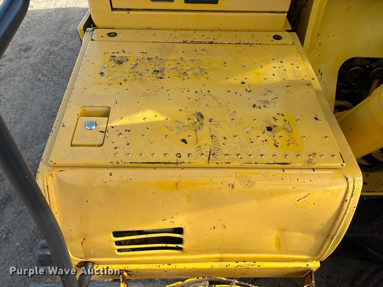 image for item EU0810 2017 Komatsu PC210LC-11 excavator