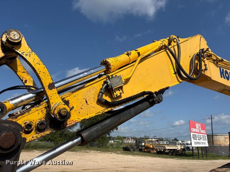 image for item EU0810 2017 Komatsu PC210LC-11 excavator