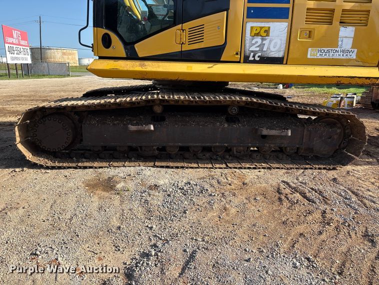 image for item EU0810 2017 Komatsu PC210LC-11 excavator