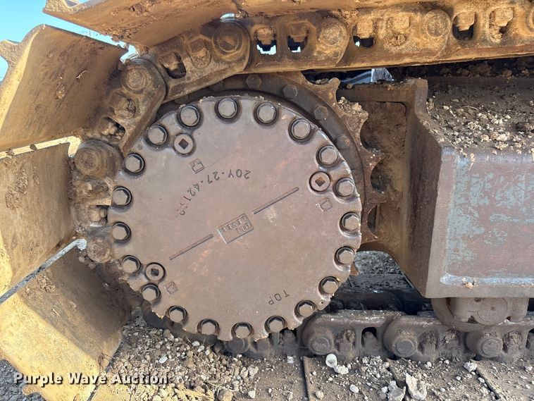 image for item EU0810 2017 Komatsu PC210LC-11 excavator