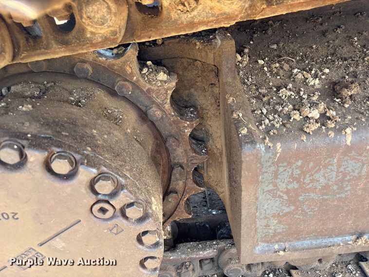 image for item EU0810 2017 Komatsu PC210LC-11 excavator