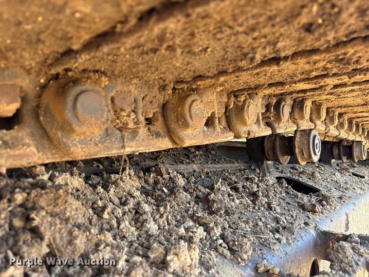 image for item EU0810 2017 Komatsu PC210LC-11 excavator