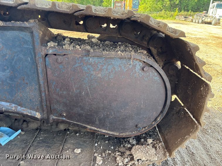image for item EU0810 2017 Komatsu PC210LC-11 excavator